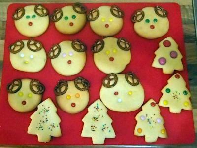 Bild zu Grad noch schnell paar Bleche gebacken:)seht! - Weihnachten