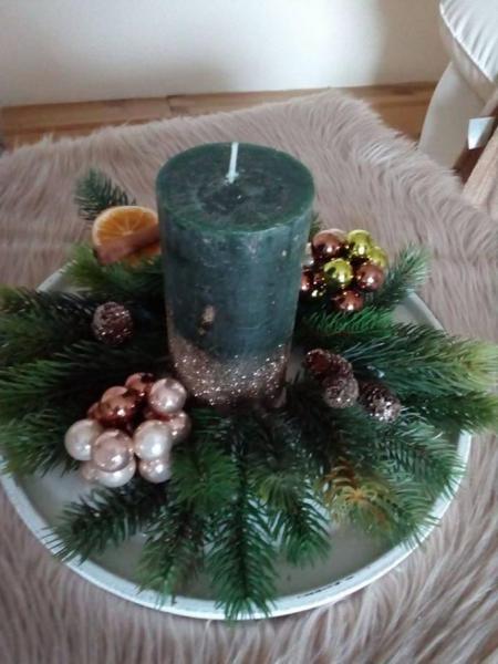 Bild zu Adventsgesteck ist fertig - Weihnachten