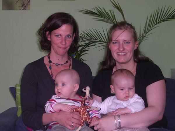 Bild zu hatten am freitag fay & ihre süße tochter zu besuch... - Forum für Januar - Mamis