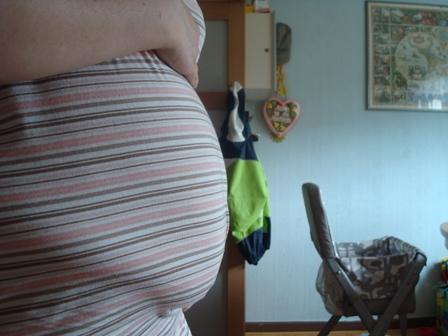 Bild zu das versprochene bauchbild!!!! - Forum für Januar - Mamis