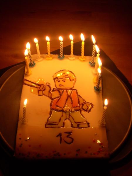 Bild zu und die Torte zum Geburtstag meines Großen - Forum für Januar - Mamis