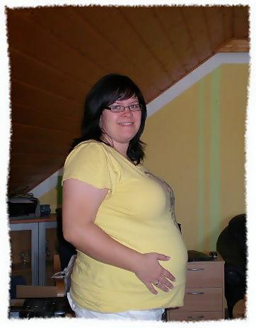 Bild zu Hihi, zeigt doch mal eure Bäuchis.... - Forum für Januar - Mamis