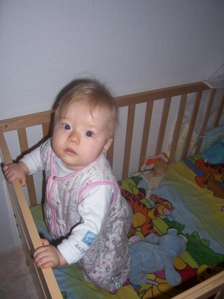 Bild zu selena schau mal trotz schlafsack =) - Forum für Januar - Mamis