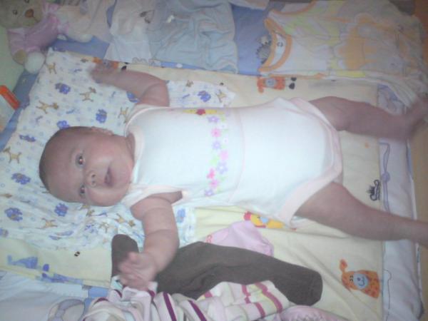 Bild zu Neue fotos von meiner maus - Forum für Januar - Mamis
