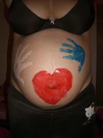 Bild zu Kinder haben gestern den Bauch angemalt :) - Forum für Januar - Mamis