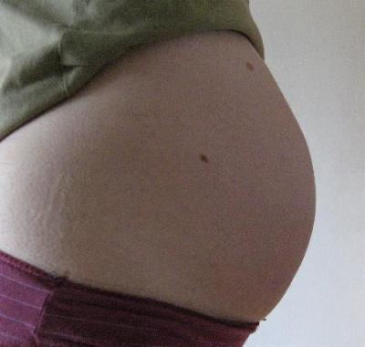 Bild zu Hier mal mein Bauchi :-) - Forum für Januar - Mamis
