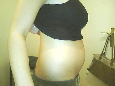 Bild zu BAUCH mit Bildchen ?!?!?!? - Forum für Januar - Mamis