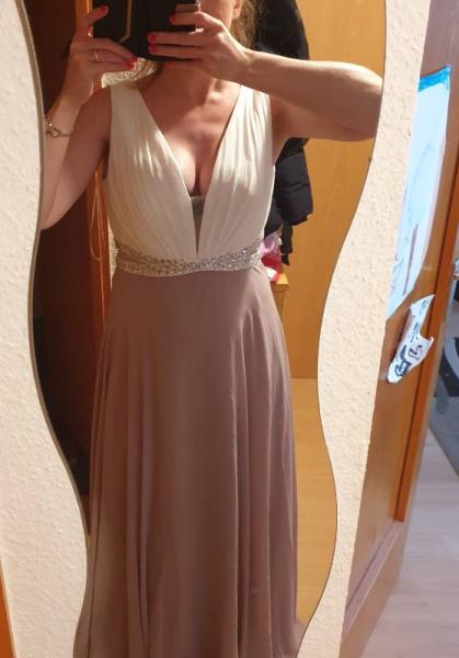 Bild zu Suche nach Abendkleid / standesamtliche Hochzeit - Forum für Januar - Mamis