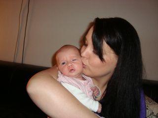 Bild zu Mal ein neues Foto von meiner Maus;-) - Forum für Februar - Mamis