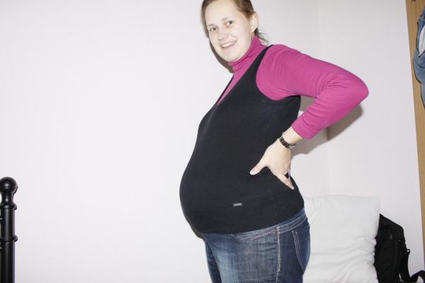 Bild zu Euch auch mal ein Bauchbild zeigen will... - Forum für Februar - Mamis