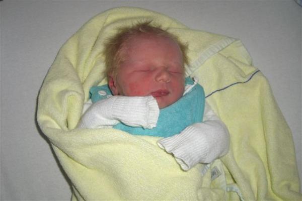 Bild zu Danke an euch alle für die Glückwünsche! Jetzt mal ein paar Fotos.... - Forum für Februar - Mamis