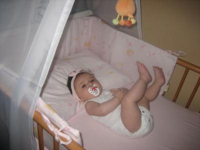 Bild zu Hier meine kleine Maus am 7.7 4 monate wird sie - Forum für Februar - Mamis