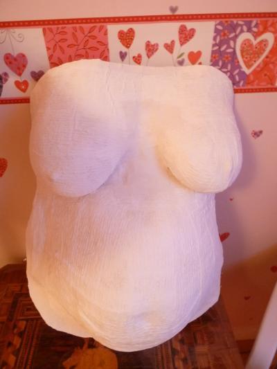 Bild zu Mein Gipsbauch (noch ohne Farbe) - Forum für Februar - Mamis