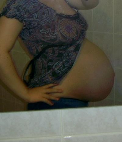 Bild zu Mal wieder meinen Bauchi zeigen mag :) - Forum für Februar - Mamis