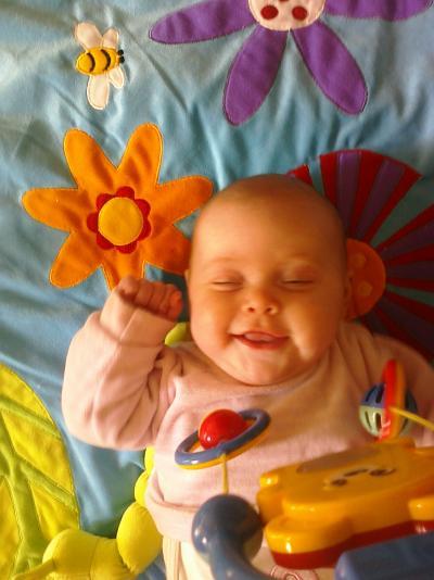 Bild zu Mausi hat die Krabbeldecke eingeweiht! - Forum für Februar - Mamis