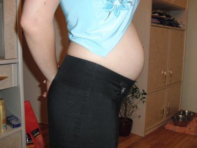 Bild zu Endlich mal ein Bauchbild von mir^^ - Forum für Februar - Mamis