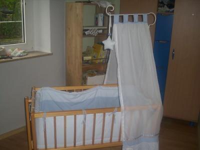 Bild zu Biete eine Wiege von Roba in blau - Forum für Februar - Mamis