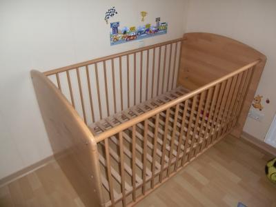 Bild zu Braucht jemand noch ein Babybettchen???? - Forum für Februar - Mamis