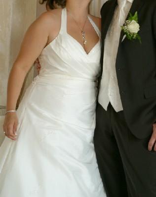 Bild zu Brautkleid - Forum für Februar - Mamis