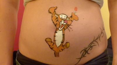 Bild zu Heute Babybauch bemalt. ;-) - Forum für Februar - Mamis