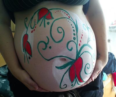 Bild zu babybauch angemalt. - Forum für Februar - Mamis