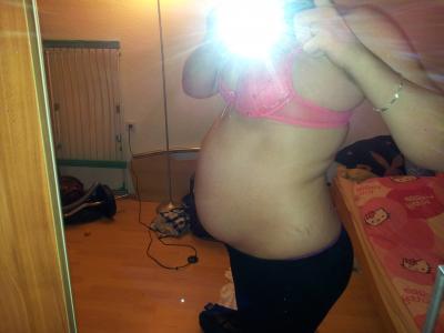 Bild zu Weitergekugelt :) und neues Bauchbild - Forum für Februar - Mamis