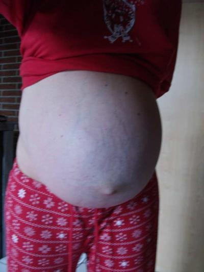 Bild zu Mal ein Bauchbild von mir - Forum für Februar - Mamis