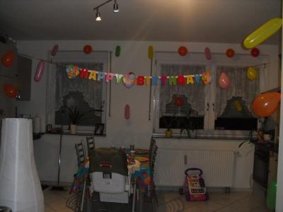 Bild zu Happy Birthday Emily - Forum für Februar - Mamis