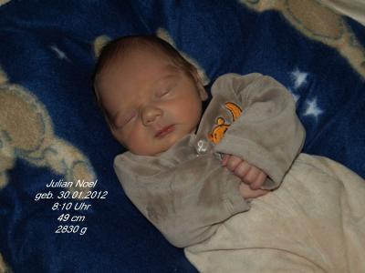 Bild zu Hier mal wieder ein Bild von unserem Kleinen.... - Forum für Februar - Mamis