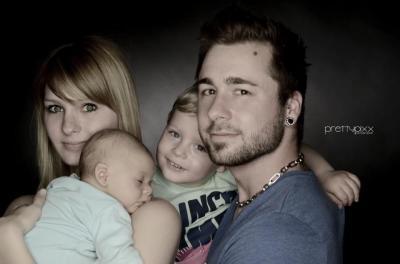 Bild zu erstes Familienbild - Forum für Februar - Mamis