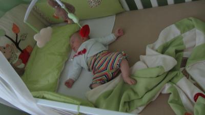 Bild zu Yeah! Sie schläft in ihrem großen Bettchen! - Forum für Februar - Mamis