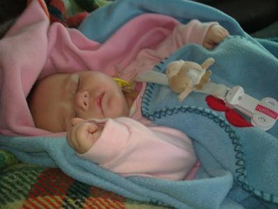 Bild zu Erzählt mal, wie bringt Ihr eure Mäuschen ins Bett.. - Forum für Februar - Mamis