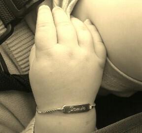 Bild zu die erste Nacht ohne Flasche :-) - Forum für Februar - Mamis