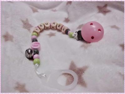 Bild zu Schnullerkette ist da =) - Forum für Februar - Mamis