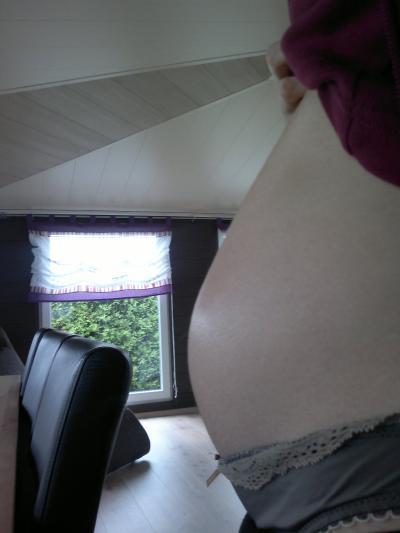 Bild zu Mein erstes Bauchbild ;) - Forum für Februar - Mamis