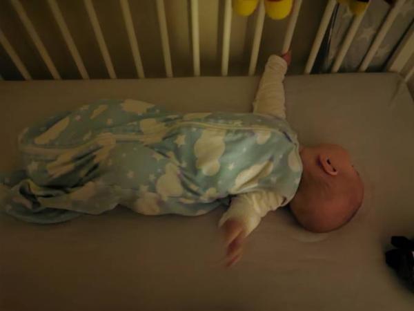 Bild zu Wie schlafen eure Zwerge? - Forum für Februar - Mamis