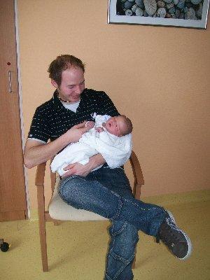 Bild zu Auch Fotos von uns... - Forum für März - Mamis