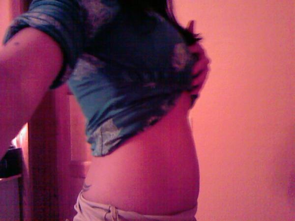Bild zu Hab hier mal ein Bauchbild ...... - Forum für März - Mamis