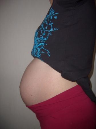 Bild zu Bauchfotos und Kinderbett! - Forum für März - Mamis