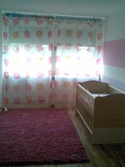 Bild zu Juhu, wieder ein Stück weiter in Romy´s Zimmer --) Bilder ! - Forum für März - Mamis