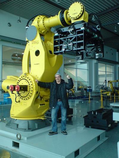 Bild zu Wollte Euch mal zeigen an was für Robotern ich arbeite - Forum für März - Mamis