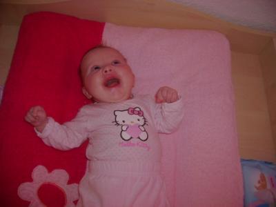 Bild zu Schaut euch an wie sie lacht ... - Forum für März - Mamis