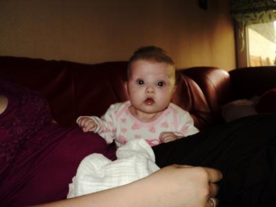 Bild zu Romy dreht sich zur Seite *freu* - Forum für März - Mamis