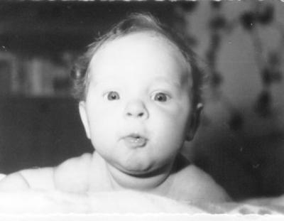 Bild zu wie habt Ihr eigentlich als Babies ausgesehen ? - Forum für März - Mamis