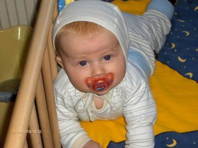 Bild zu Ich zeig heut auch mein Baby !!! die dreht sich *froi - Forum für März - Mamis