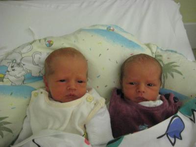 Bild zu @ Blondine Fotos Teil 1-  1 Woche nach Geburt - Forum für März - Mamis