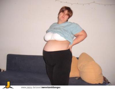 Bild zu bauchbild von uns 2 mädels - Forum für März - Mamis