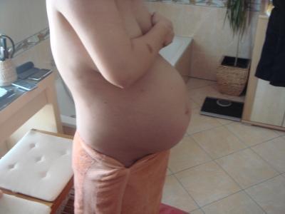 Bild zu Auch mal meine Kugel zeigen. Vorsicht!!!!! - Forum für März - Mamis