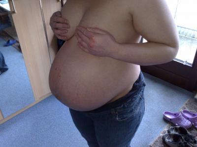 Bild zu Ich möchte Euch auch mal wieder ein paar Bilder von mein Bauchi zeigen... - Forum für März - Mamis