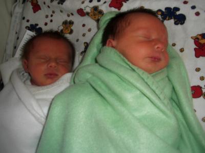 Bild zu Luke und Lyan sind da! - Forum für März - Mamis